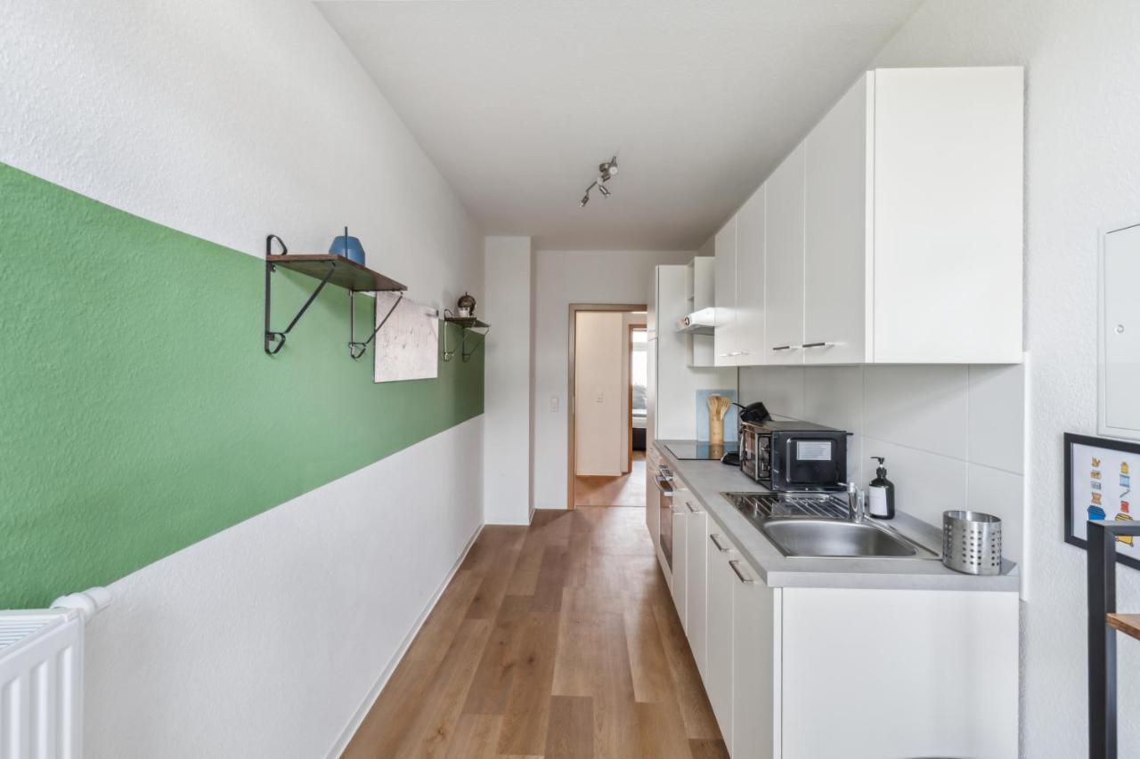 Salihomes/Max Apartment/5Pax/Modern Eingerichtet/Voll Ausgestattet Kueche Markranstädt Esterno foto